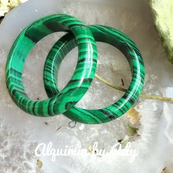 Malachite  carved band ring/creativity heart chakra inspirational ring - Picture 2 of 5